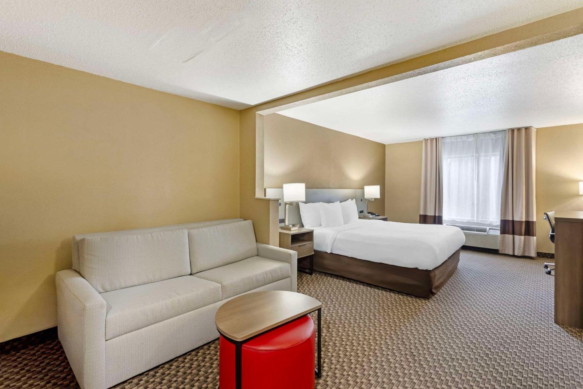 Comfort Inn & Suites Carneys Point Exterior photo